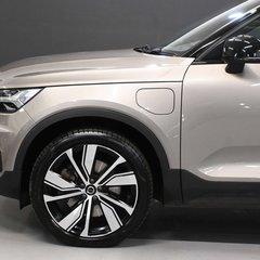 Volvo XC40 1.5 XC40 R-Design Pro T5 Recharge Auto 5dr 1