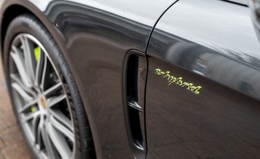 Porsche Panamera Turbo S E-Hybrid 28