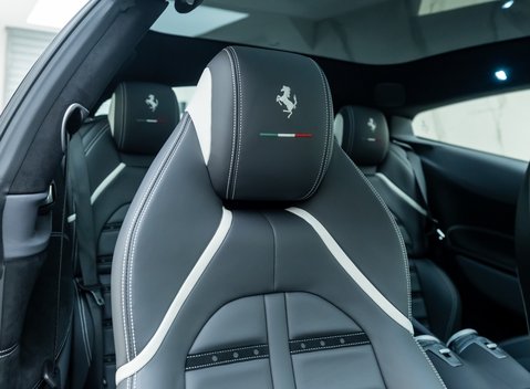 Ferrari GTC4 Lusso V12 12