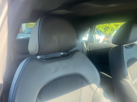 Audi A1 1.6 TDI S line Sportback Euro 5 (s/s) 5dr 7