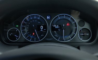 Aston Martin V12 Vantage S 22