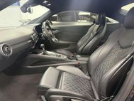 Audi TT 2.5 TFSI Coupe 3dr Petrol S Tronic quattro Euro 6 (s/s) (400 ps) 42