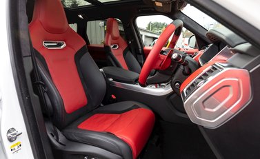 Land Rover Range Rover Sport 5.0 SVR 12