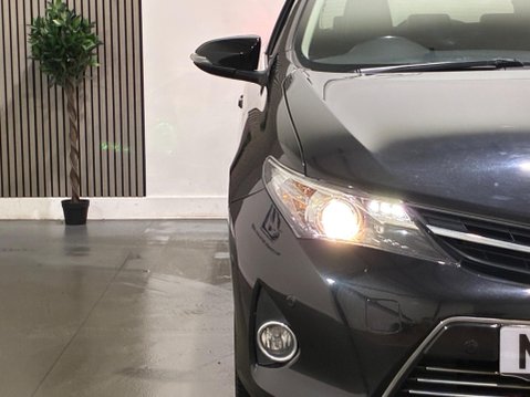 Toyota Auris 1.6 V-Matic Excel Euro 5 5dr 12