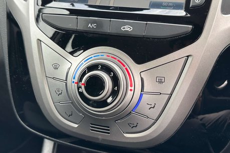 Hyundai ix20 1.4 Blue Drive SE Nav Hatchback 5dr Petrol Manual Euro 6 (s/s) (90 ps) 36