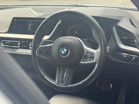 BMW 1 Series 1.5 118i M Sport (LCP) Hatchback 5dr Petrol DCT Euro 6 (s/s) (136 ps) 11
