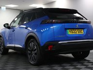 Peugeot 2008 GT PREMIUM 22