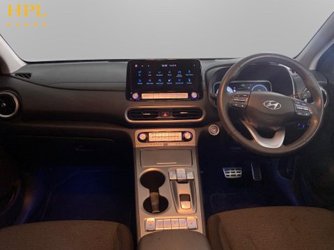 Hyundai KONA 39kWh Premium SUV 5dr Electric Auto (10.5kW Charger) (136 ps) 18