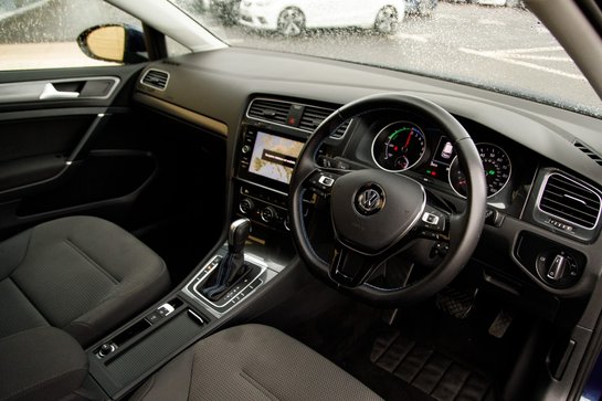 Volkswagen Golf E-GOLF