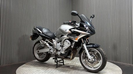 Yamaha FZ 2004 ONLY 22K GOOD RUNNING PROJECT BIKE 600CC 2