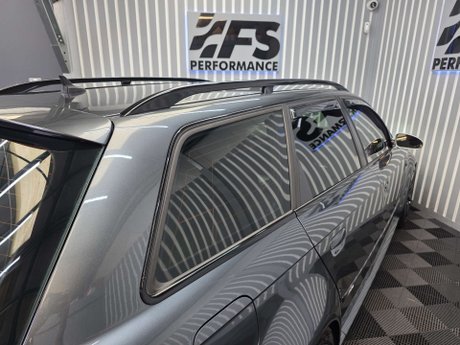 Audi RS4 4.2 Estate 5dr Petrol Manual quattro (326 g/km, 415 bhp) 36