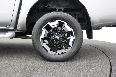 Nissan Navara Double Cab 2.3 dCi Tekna Pickup 4WD Euro 6 43