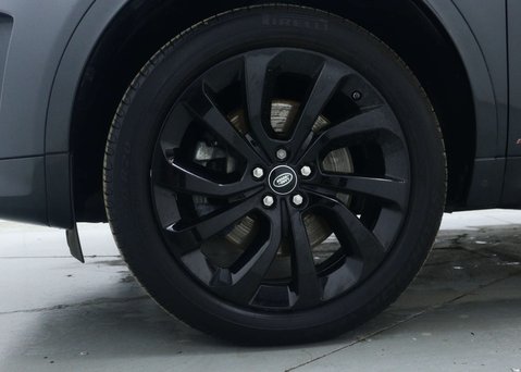 Land Rover Discovery Sport 2.0 Discovery Sport R-Dynamic HSE D Auto 4WD 5dr 16