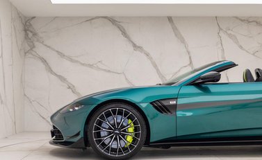 Aston Martin Vantage F1 Edition Roadster 32
