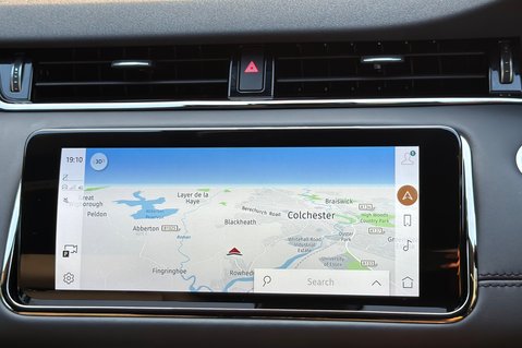 Land Rover Range Rover Evoque R-DYNAMIC HSE MHEV -TRIPLE BLACK - PAN ROOF - ONE OWNER -MERIDIAN -VATQ 43