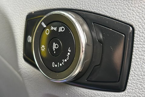 Ford Transit 350 L3H2 130 ps DCIV - Air Con / Sat Nav 22