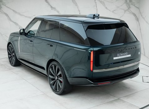 Land Rover Range Rover P530 SV 11