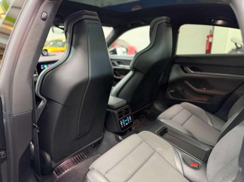 Porsche Taycan Performance Plus 93.4kWh Turbo S Saloon 4dr Electric Auto 4WD (761 ps) 37