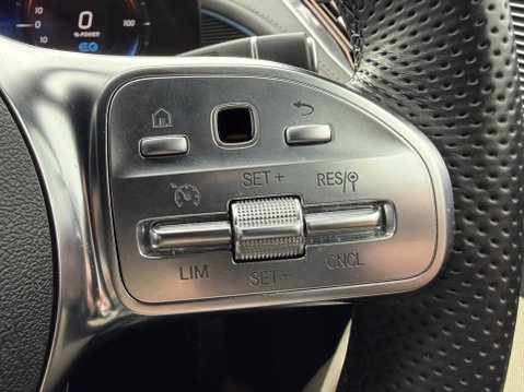 Mercedes-Benz EQC EQC 400 80kWh AMG Line SUV 5dr Electric Auto 4MATIC (408 ps) 31