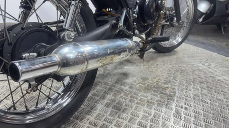 Herald Motor Co Classic 2014 XF 125CC Project 19