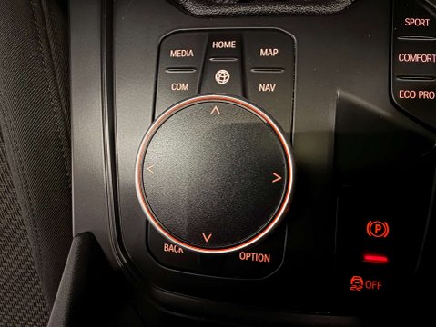 BMW 1 Series 1.5 118I SE 5dr 25