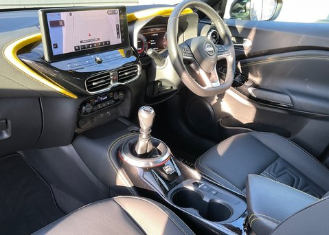 Nissan Juke DIG-T N-SPORT 14