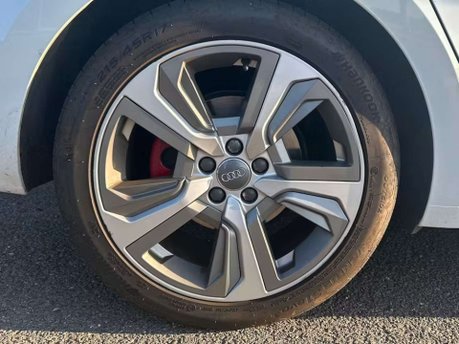 Audi A1 2.0 TFSI 40 S line Competition Sportback 5dr Petrol S Tronic Euro 6 (s/s) ( 10