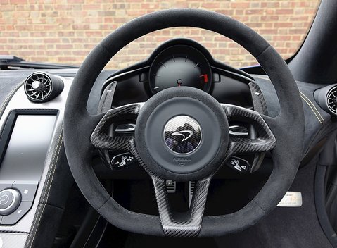 McLaren 675 LT Spider 10