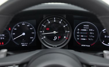 Porsche 911 Targa 4 (992) 26