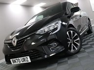 Renault Clio ICONIC TCE BOSE 32