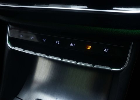 MG HS 1.5 MG HS Exclusive Semi-Auto 5dr 25