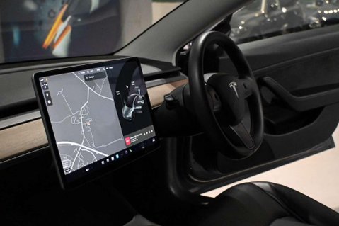 Tesla Model 3 LONG RANGE AWD 27