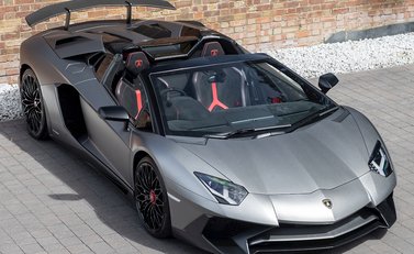 Lamborghini Aventador SV LP 750-4 Roadster 10