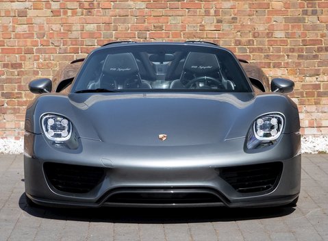 Porsche 918 Spyder 4