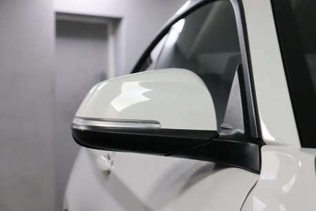 BMW 2 Series 2.0 218d SE Euro 6 (s/s) 2dr 33