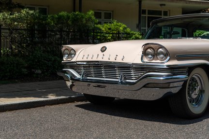 Chrysler New Yorker Town & Country Station Wagon 8