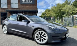 Tesla Model 3 RWD Enhanced Autopilot Navigate on Autosteer 19" Alloys Midnight Silver 1