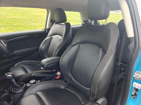 Mini Hatch 2.0 Cooper S Steptronic Euro 6 (s/s) 3dr 22