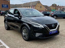 Nissan Qashqai 1.3 Qashqai Acenta Premium DiG-T MHEV 5dr 4