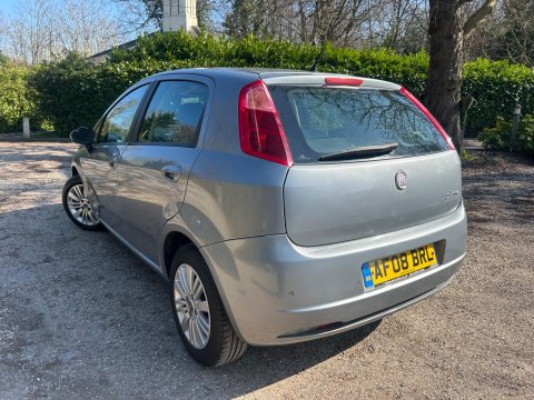 Fiat Grande Punto 1.4 Eleganza 5dr 4