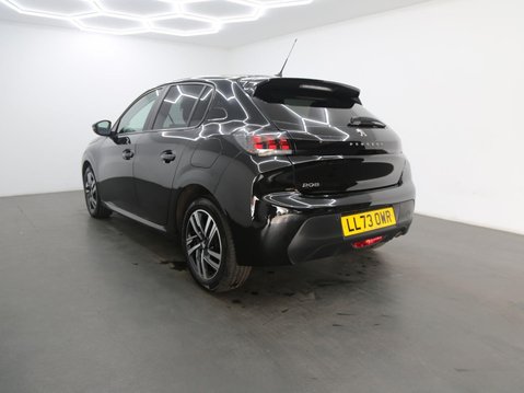 Peugeot 208 PURETECH ACTIVE PREMIUM PLUS S/S 7