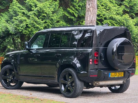Land Rover Defender 2.0 Defender X-Dynamic HSE Auto 4WD 5dr 7