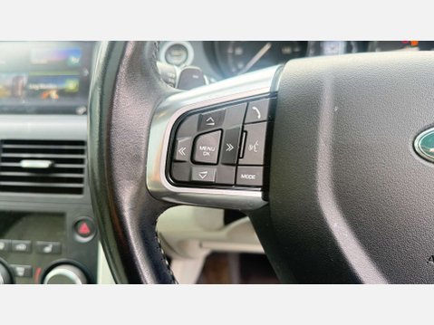 Land Rover Discovery Sport 2.0 Discovery Sport HSE TD4 Auto 4WD 5dr 23