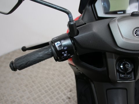 Yamaha Nmax 125 GPD125-A ABS 19