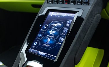 Lamborghini Huracan Tecnica 23