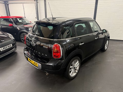 Mini Countryman 1.6 Countryman Cooper 5dr 3