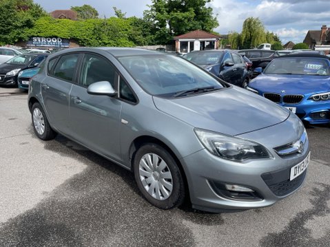 Vauxhall Astra 1.4 16v Exclusiv Euro 5 5dr 1
