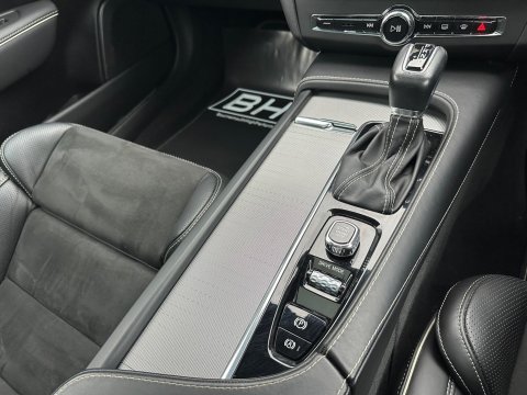 Volvo V90 2.0 D5 R-Design Plus Auto AWD Euro 6 (s/s) 5dr 20