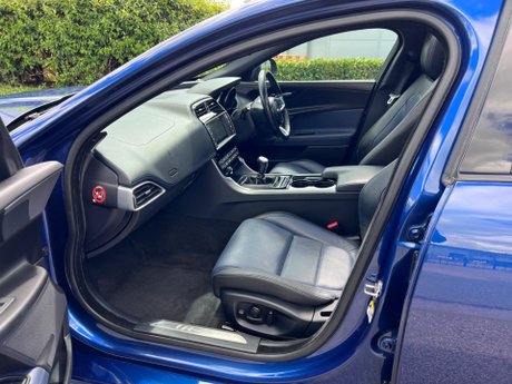 Jaguar XE 2.0d R-Sport Euro 6 (s/s) 4dr 27