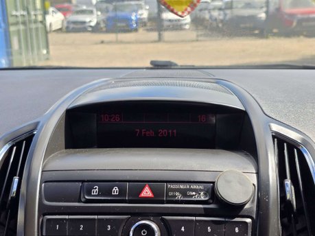 Vauxhall Zafira 1.4i Turbo Exclusiv MPV 5dr Petrol Auto Euro 6 (140 ps) 25